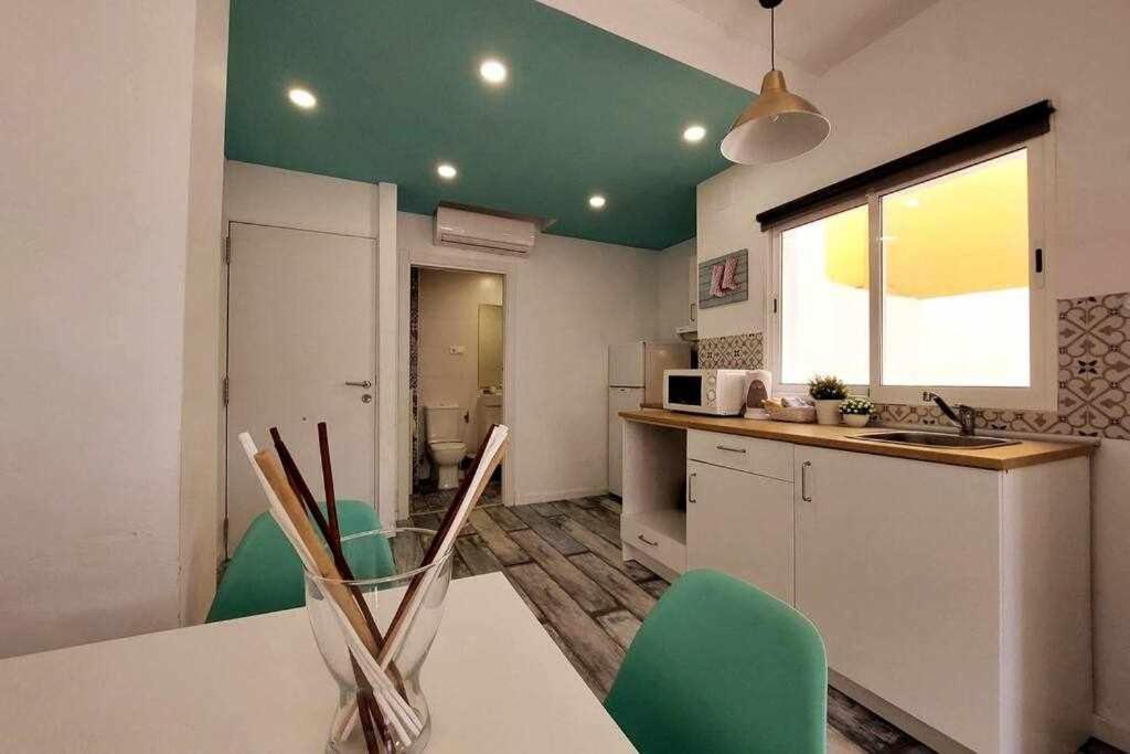 דירות מאלגה Bonito Apartamento En 2º Linea De Playa & Parking מראה חיצוני תמונה