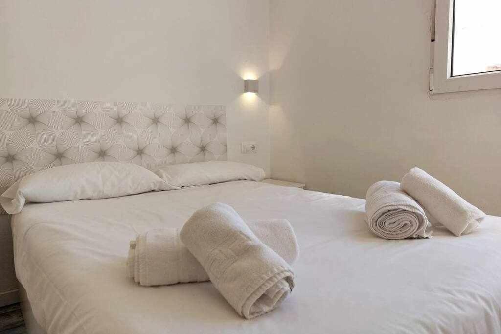 דירות מאלגה Bonito Apartamento En 2º Linea De Playa & Parking מראה חיצוני תמונה